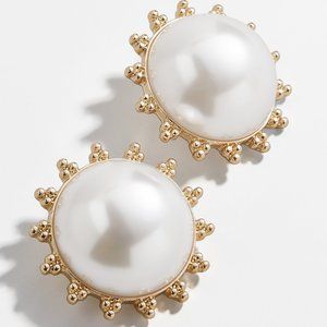 NWT Baublebar Dee Pearl Button Stud Earrings